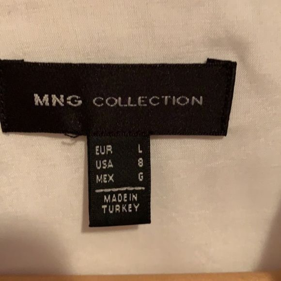 Off White Blouse With Rhinestone Collar - Picture 6 of 6